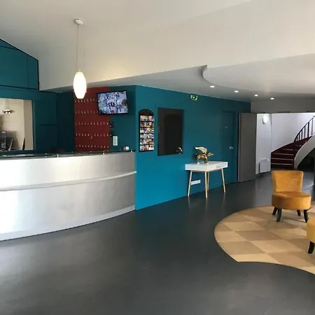 Hotel Les Genets 2*