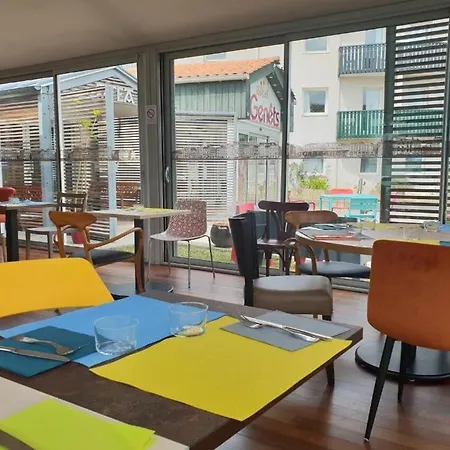Les Genets Hotel 2*