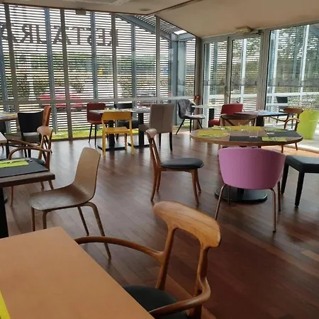 Les Genets Hotel Lahubiague