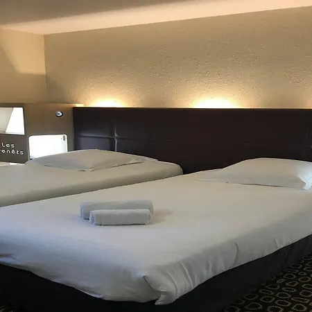 Hotel Les Genets 2*